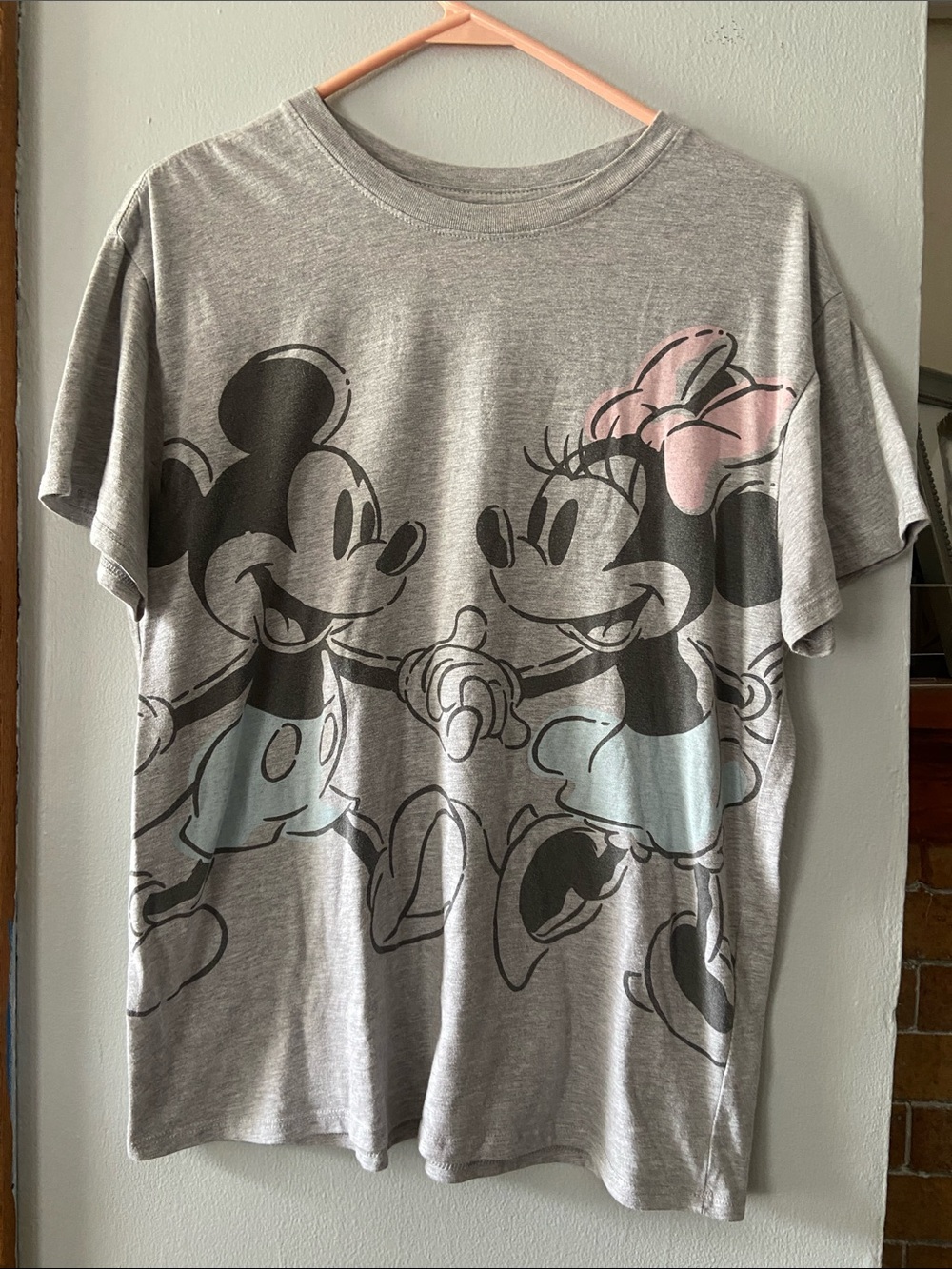 Disney Gray Mickey & Minnie Holding Hands Graphic Tee with Pink Bow womens VGUC